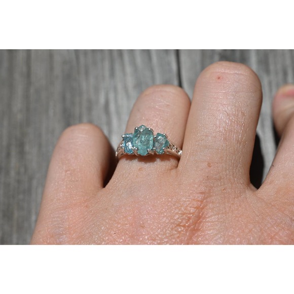 Rough oval aquamarine engagement ring size 3 4 5 6 7 8 9 10 11 12 - Picture 2 of 6